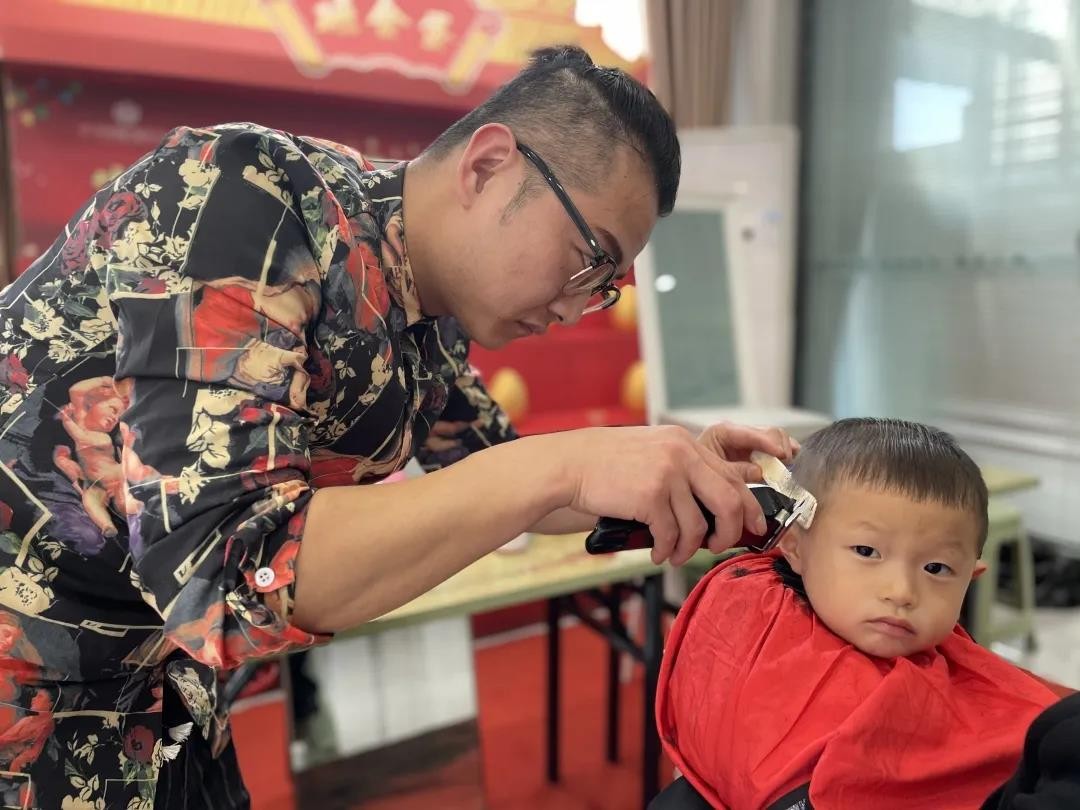 二月二丨剪龍頭、中彩頭，孝義農(nóng)產(chǎn)品大市場邀您免費(fèi)剪頭啦！